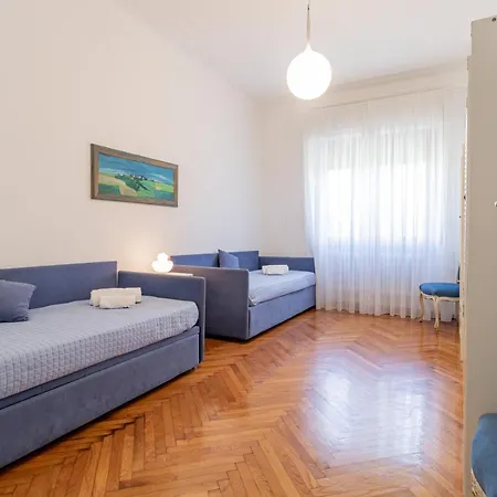 H11 Clara'S Home - Sanremo Apartament *